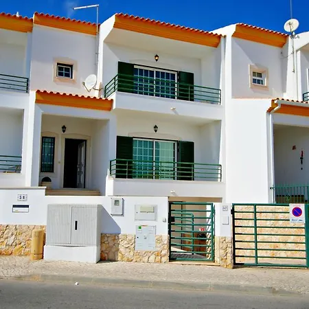 Vakantiehuis House *